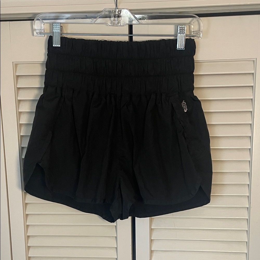Free People fp Movement Black Athletic Shorts Sz M cinched high waist